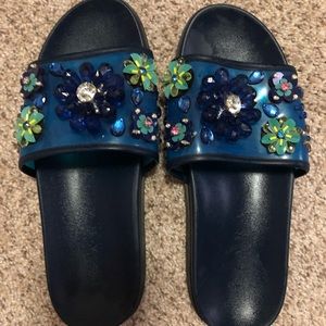 Zara slides